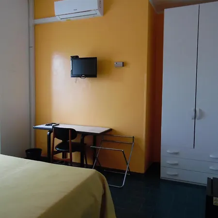 Siris Hotel